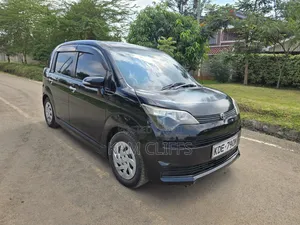 Toyota Spade 2014 Black