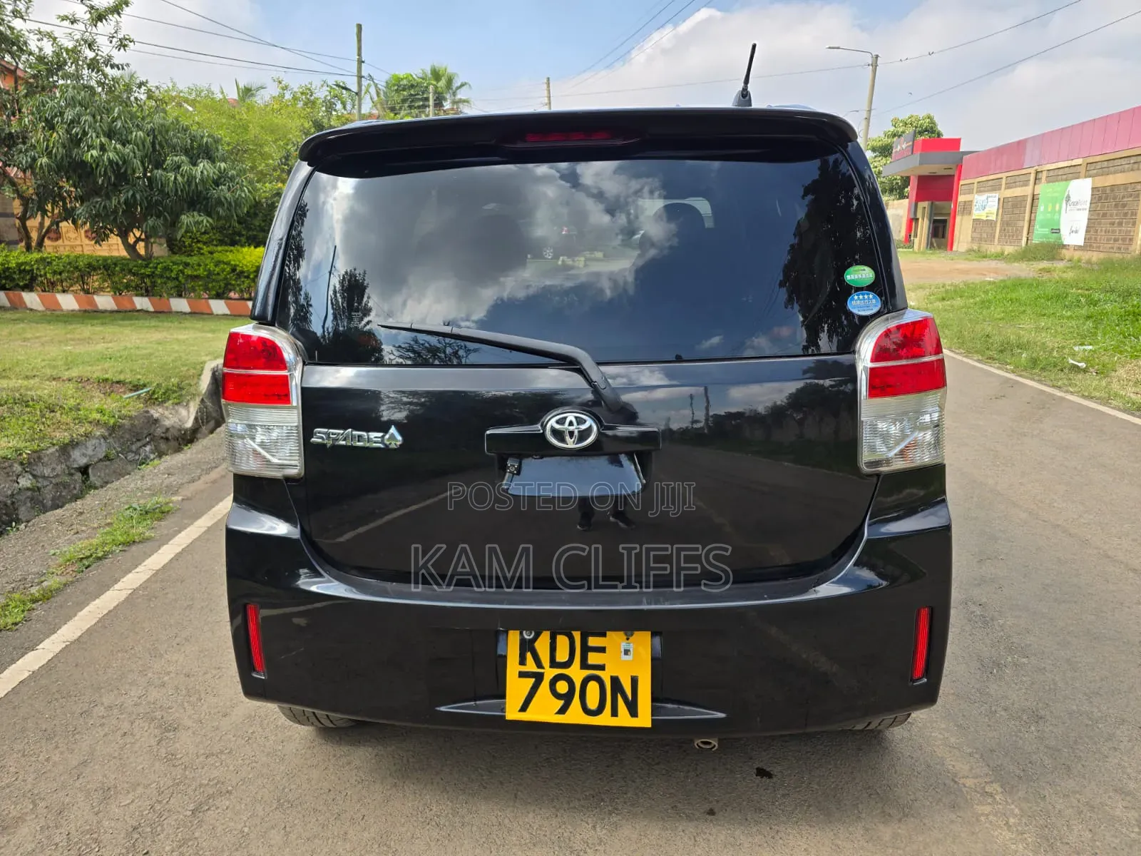 Toyota Spade 2014 Black