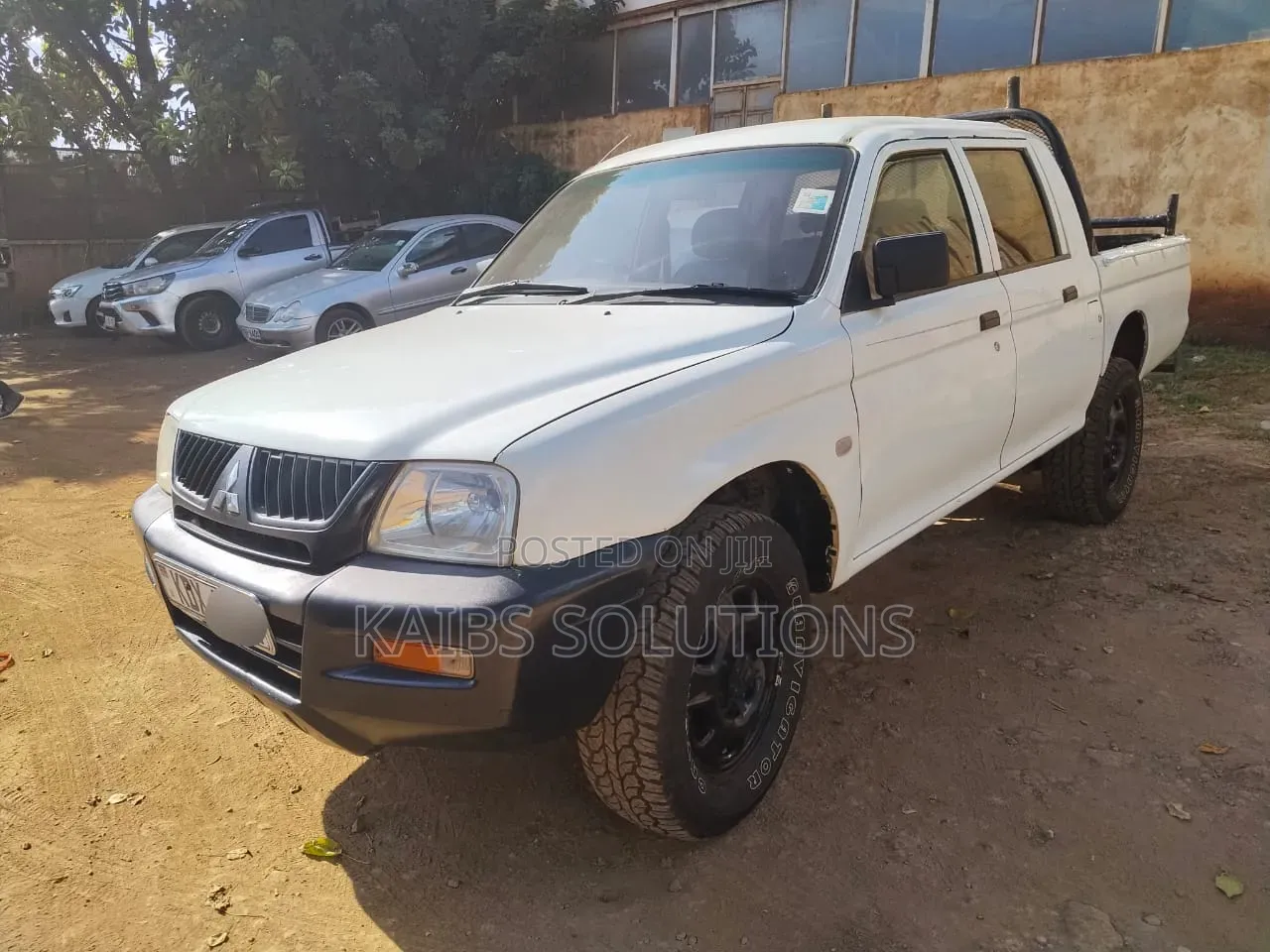 Mitsubishi L200 2005 White
