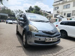 Toyota Ractis 2010 Blue