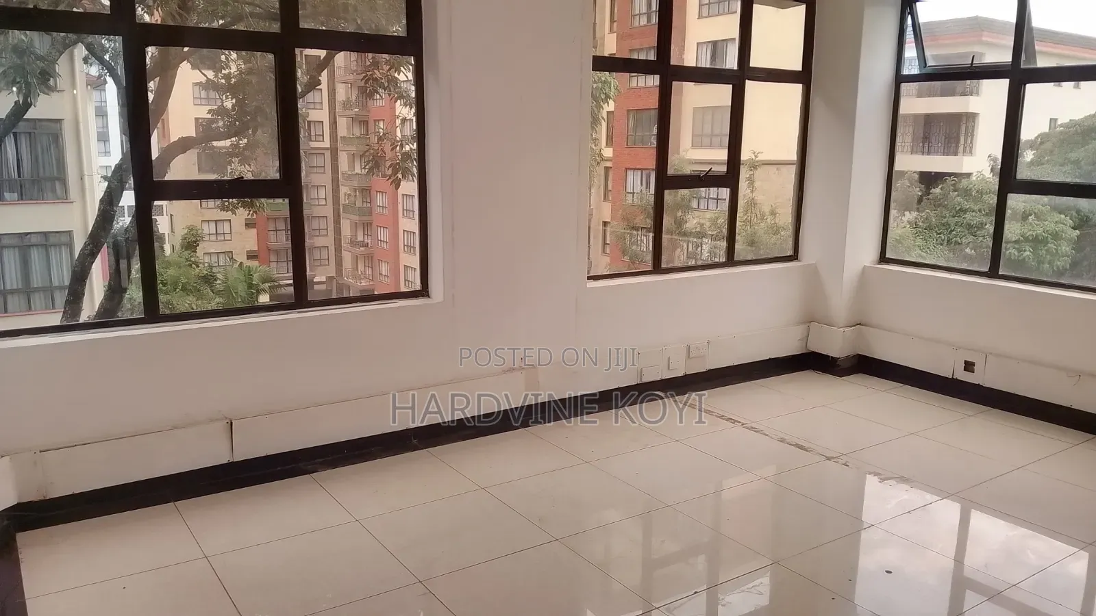 Commercial Space to Let