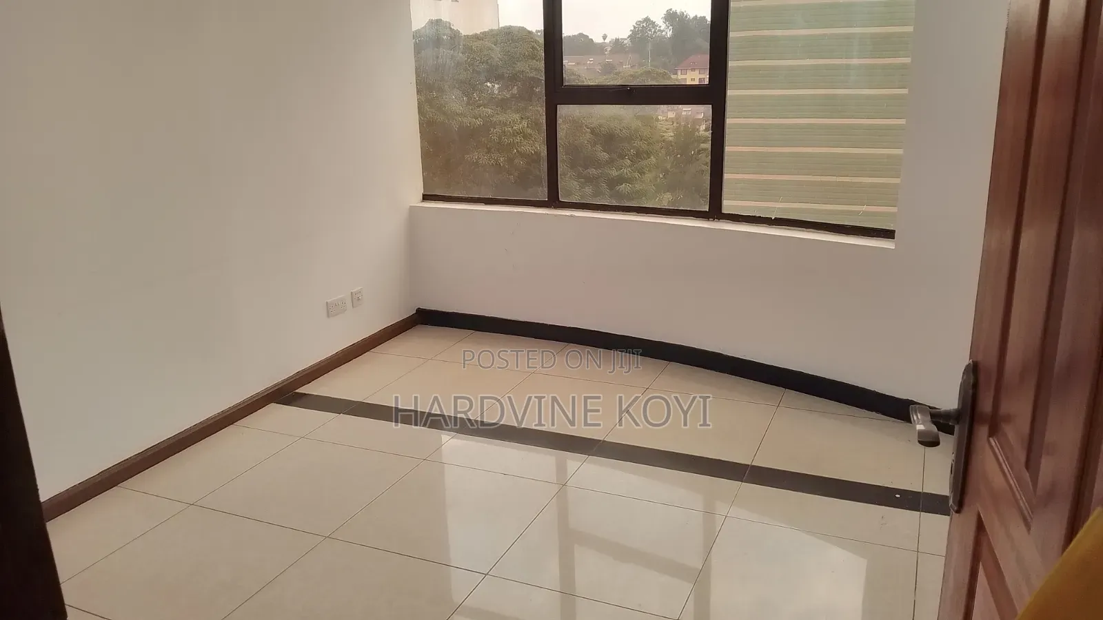 Commercial Space to Let