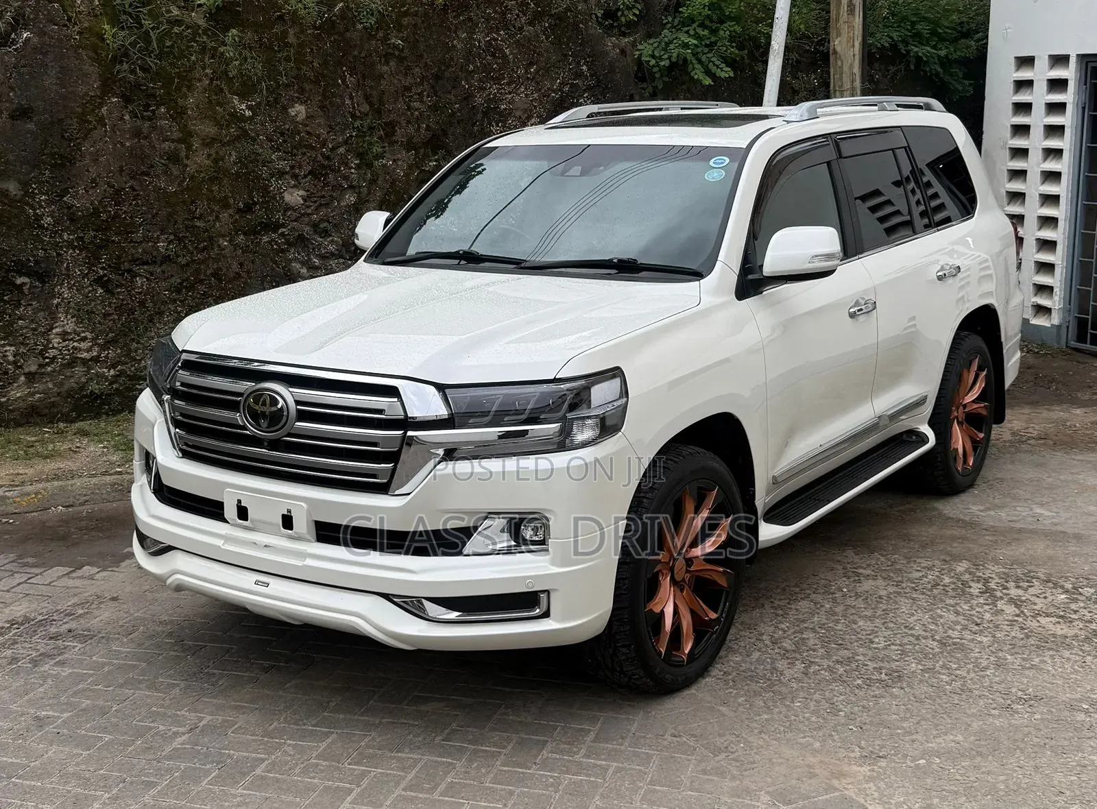 Toyota Land Cruiser 2020 White