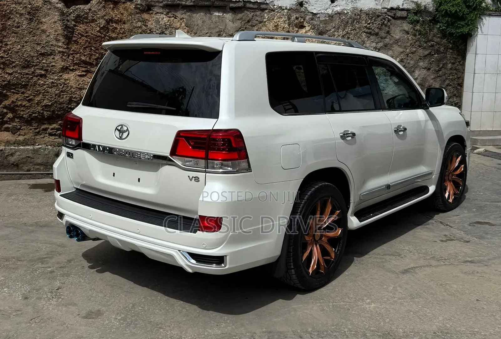 Toyota Land Cruiser 2020 White