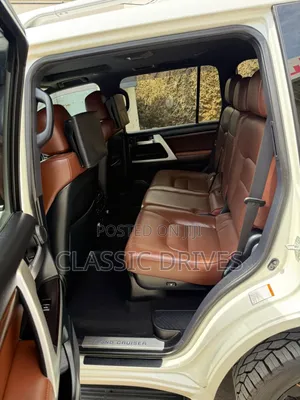 Toyota Land Cruiser 2020 White