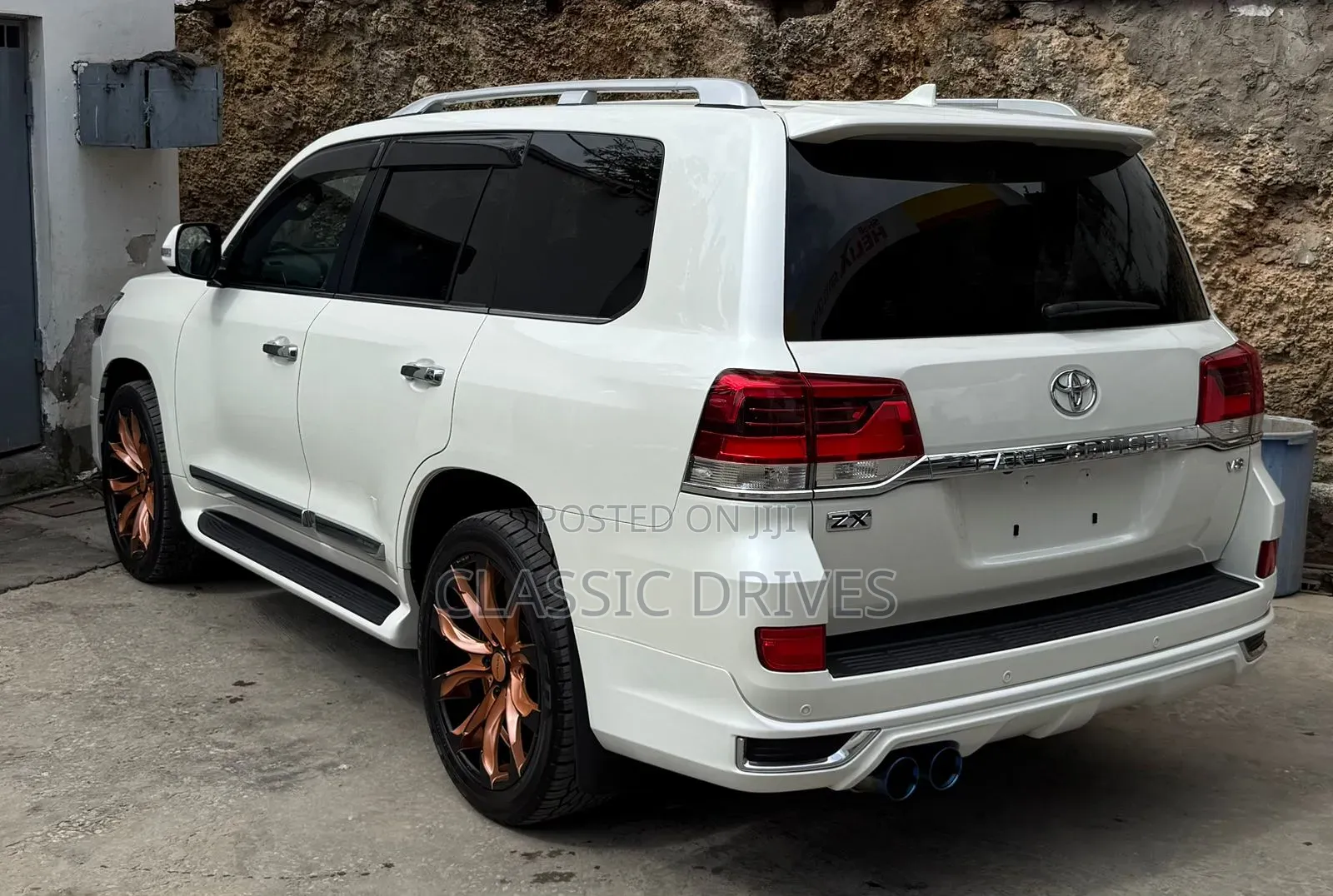 Toyota Land Cruiser 2020 White