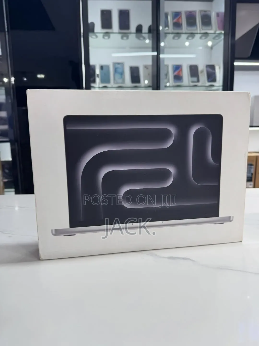 New Laptop Apple MacBook Pro 2024 M4 16GB Apple M4 SSD 1T