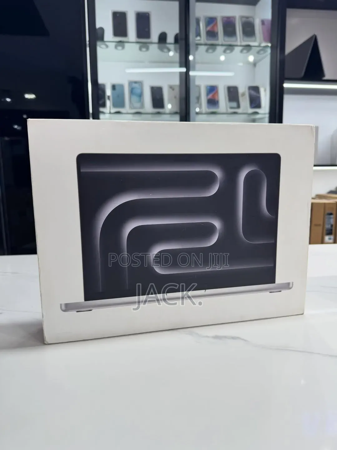 New Laptop Apple MacBook Pro 2024 M4 16GB Apple M4 SSD 1T