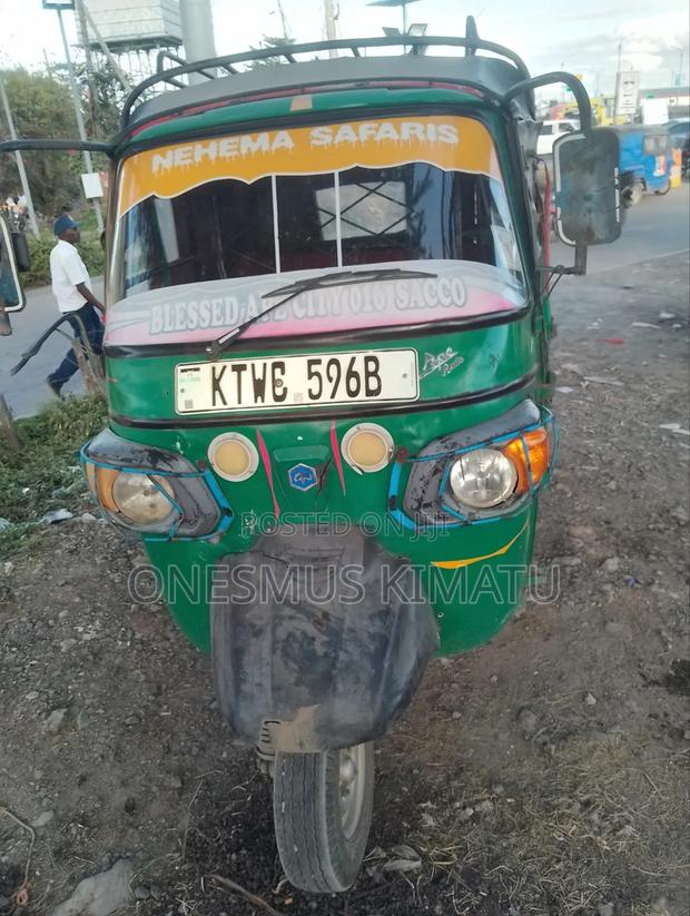 Piaggio Scooter 2022 Green