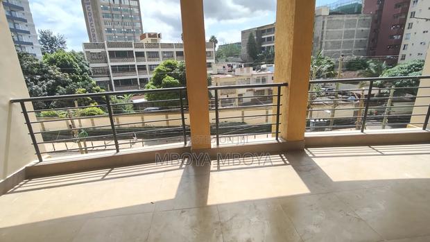 3bdrm Apartment in Parklands for sale - thumbnail 6
