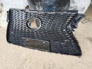 Lexus Grille 2017