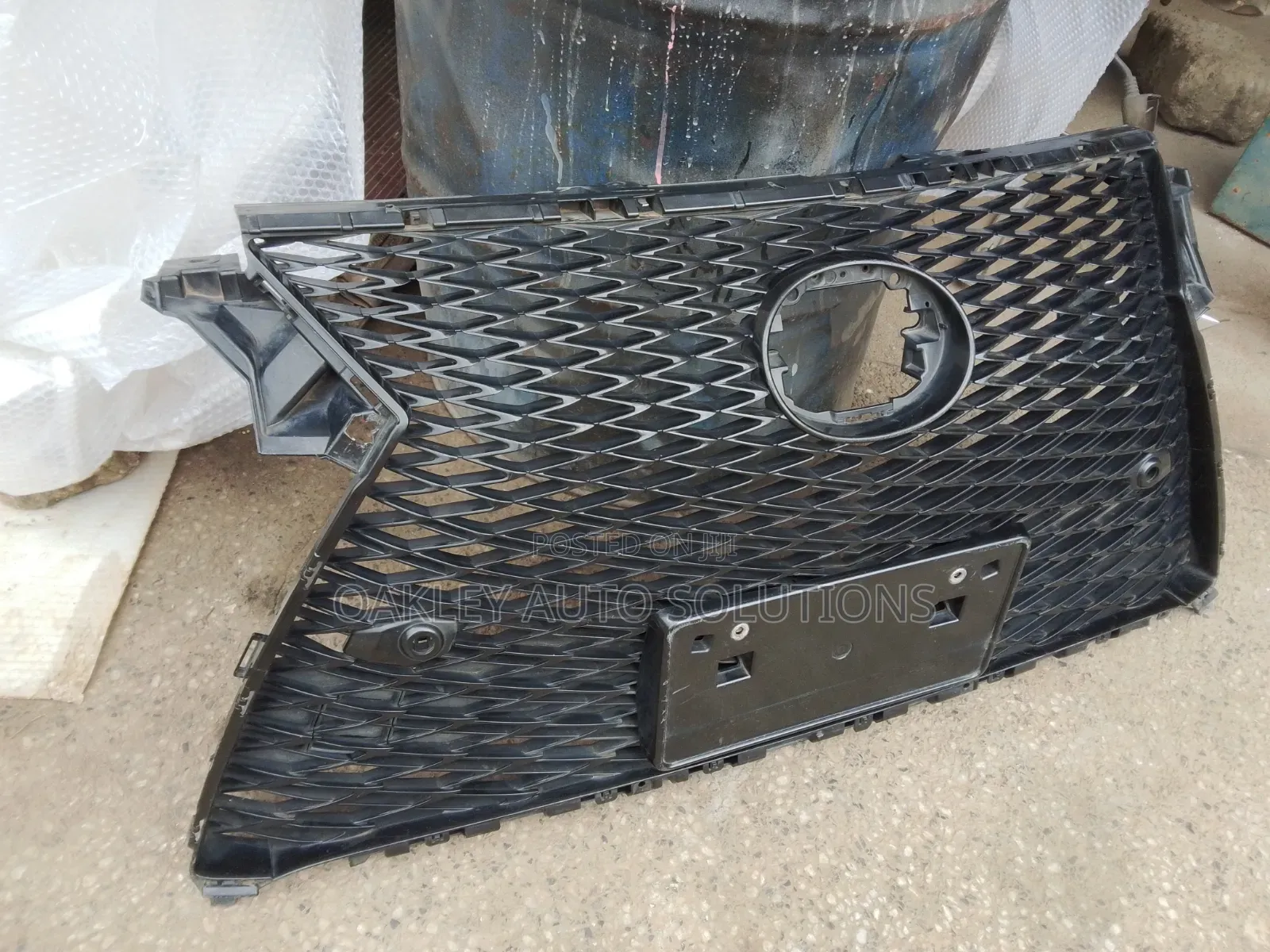 Lexus Grille 2017