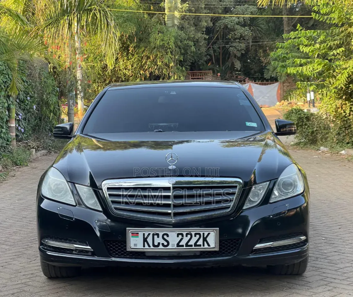 Mercedes-Benz E250 2012 Black