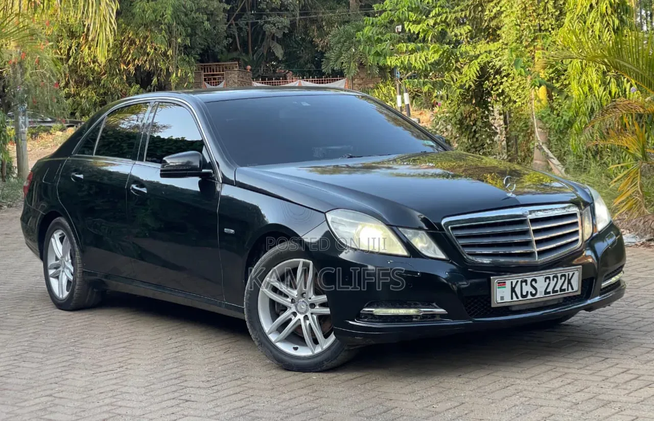 Mercedes-Benz E250 2012 Black