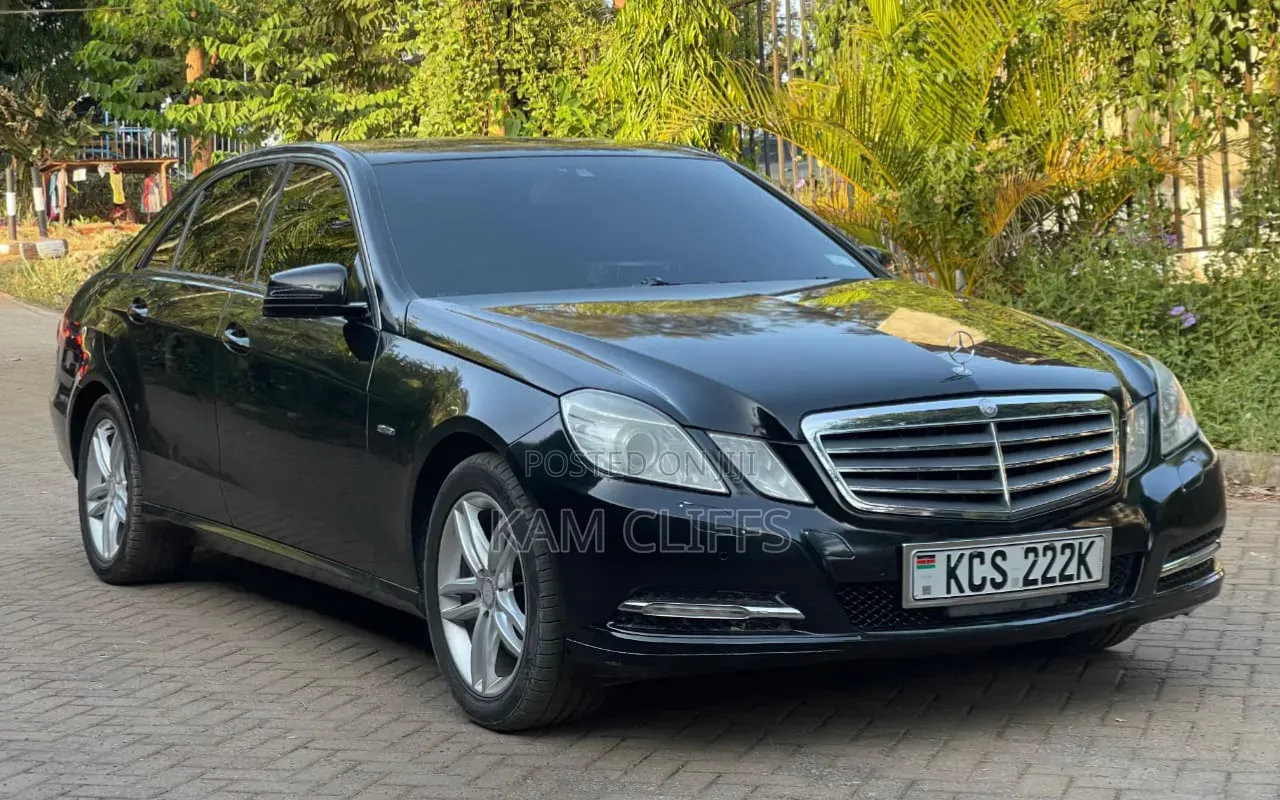 Mercedes-Benz E250 2012 Black