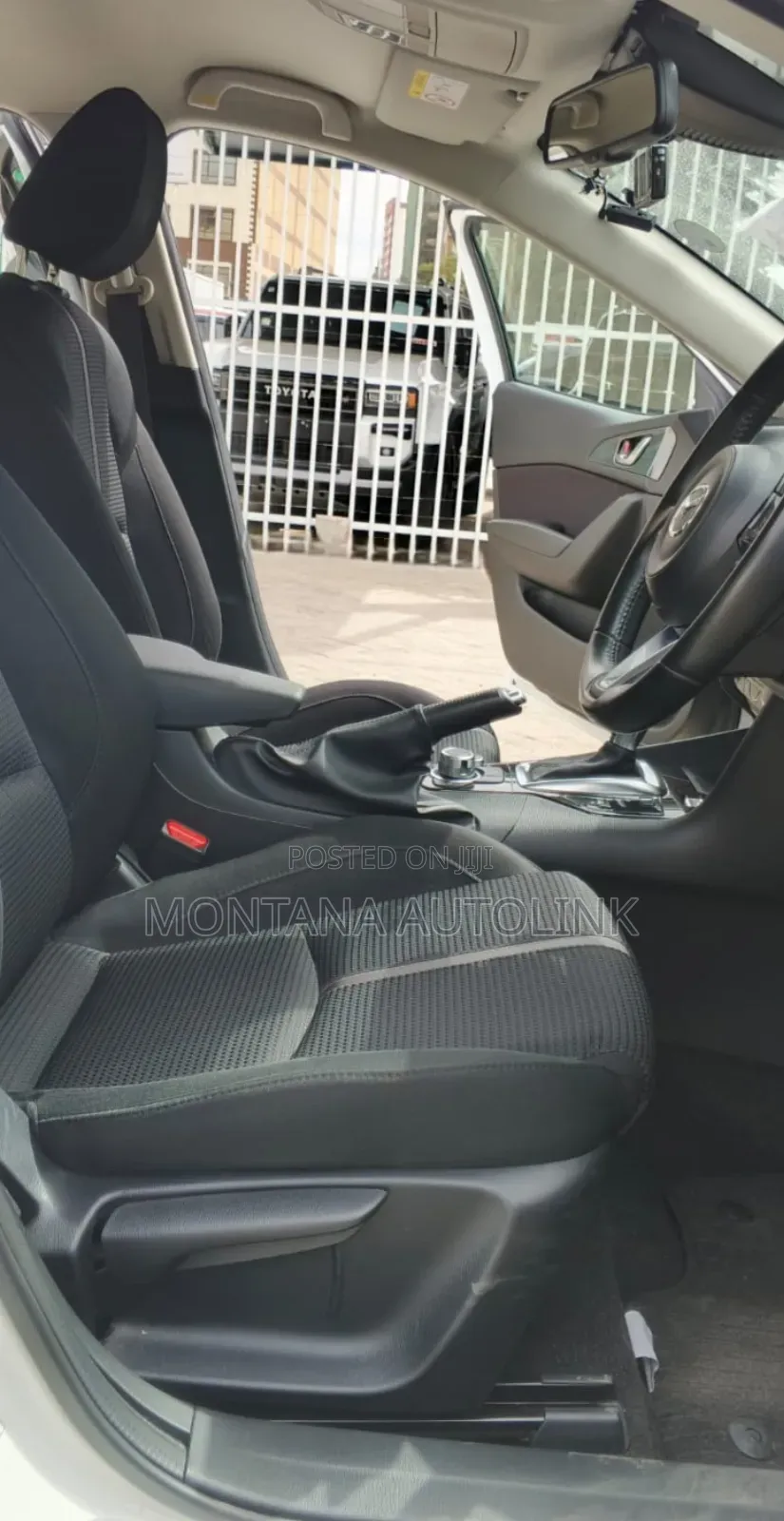 Mazda Axela 2019 White
