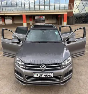 Volkswagen Touareg 2014 Gray
