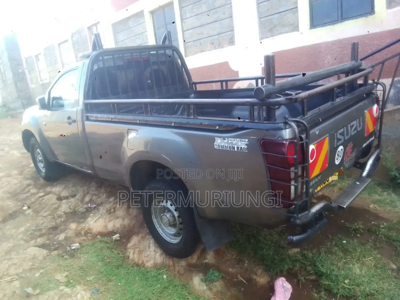 Isuzu D-MAX 2015 Silver