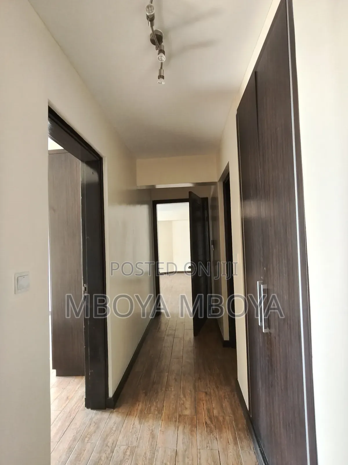 3bdrm Apartment in Parklands for sale