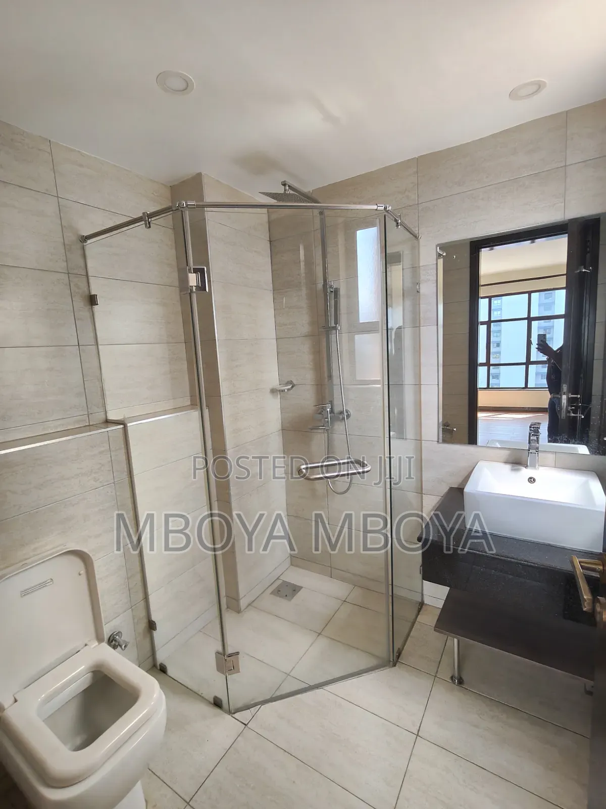 3bdrm Apartment in Parklands for sale
