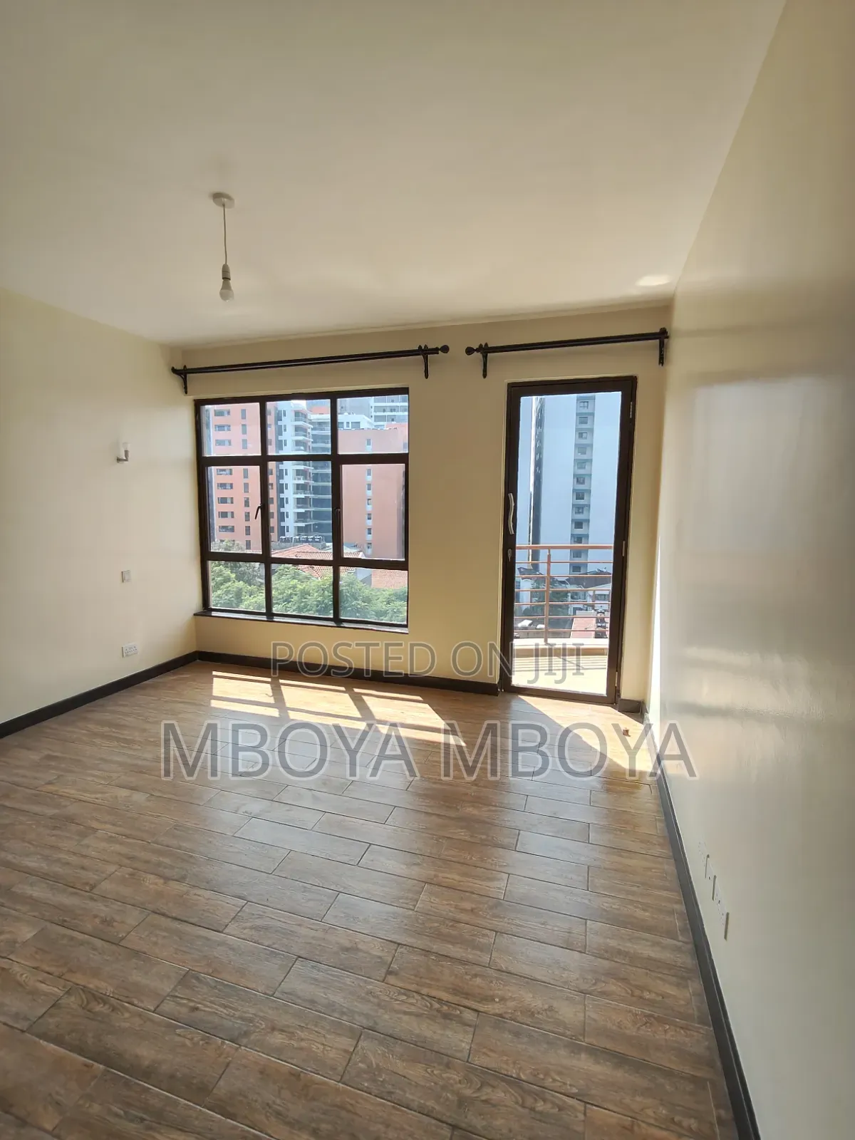 3bdrm Apartment in Parklands for sale
