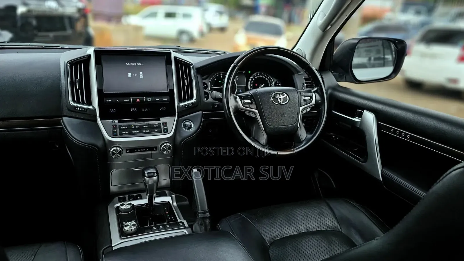 Toyota Land Cruiser 4.5 V8 VXR 2019 Silver