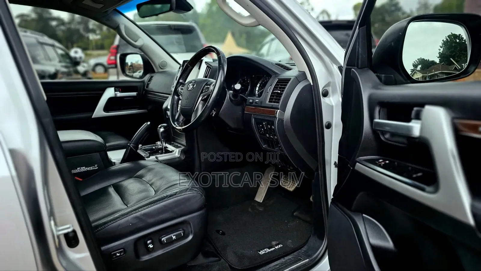 Toyota Land Cruiser 4.5 V8 VXR 2019 Silver