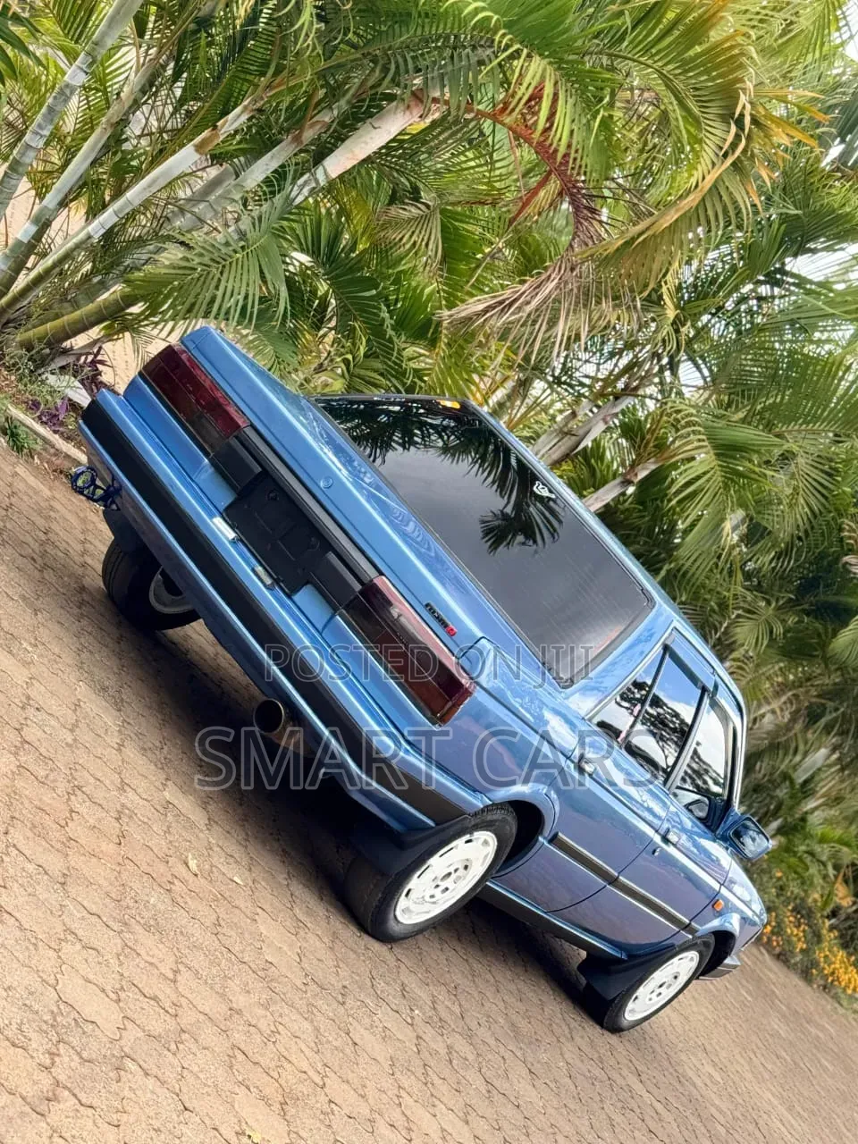 Nissan Sunny 1995 Blue
