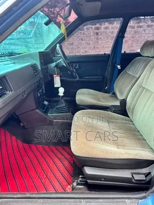 Nissan Sunny 1995 Blue