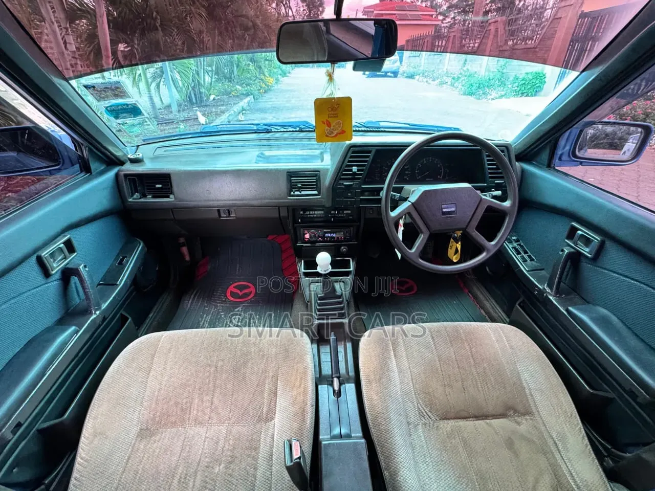 Nissan Sunny 1995 Blue