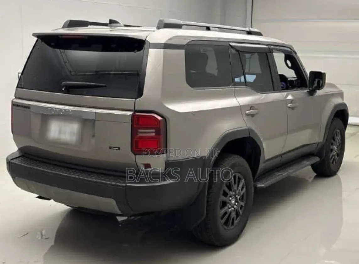 Toyota Land Cruiser Prado 2024