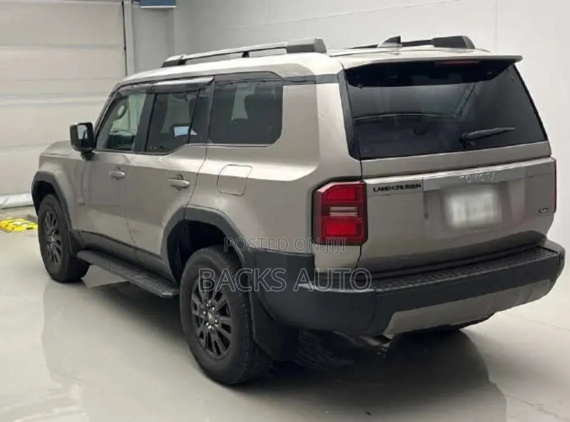 Toyota Land Cruiser Prado 2024
