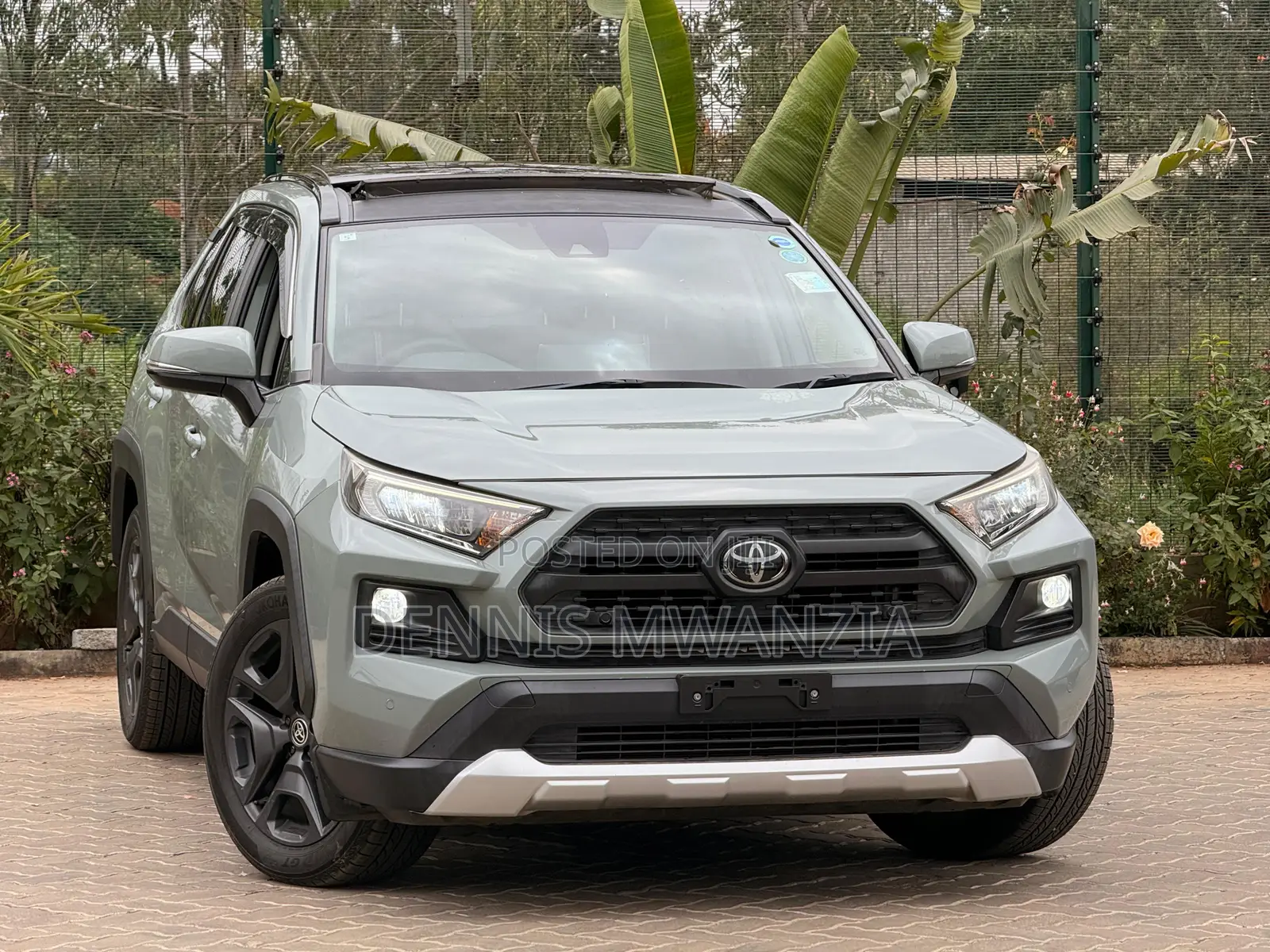 Toyota RAV4 Adventure 2019 Green