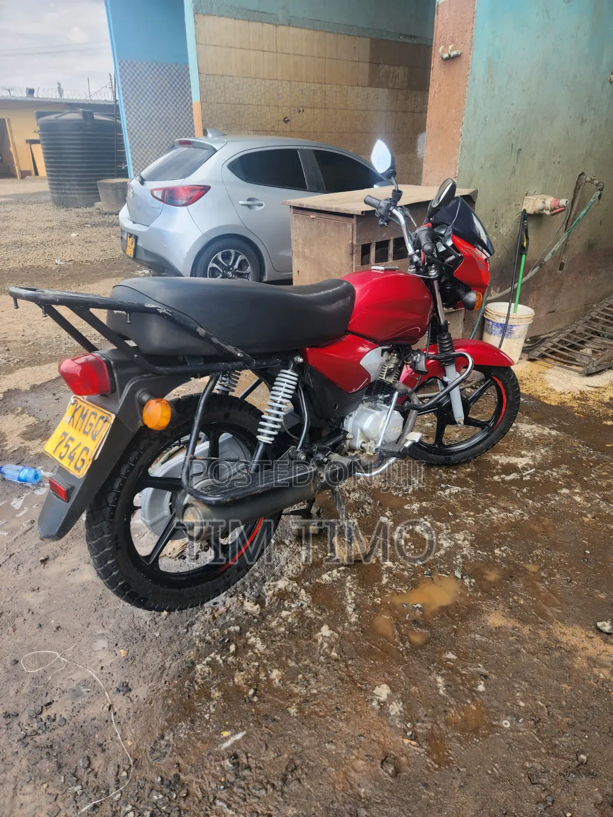 TVS HLX Plus ES 2025 Red