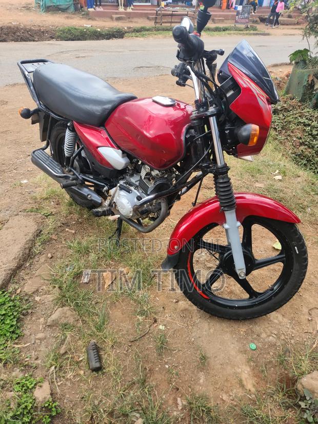 TVS HLX Plus ES 2025 Red - thumbnail 2