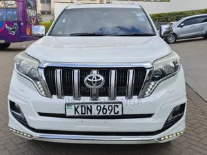 Toyota Land Cruiser Prado 2015 White
