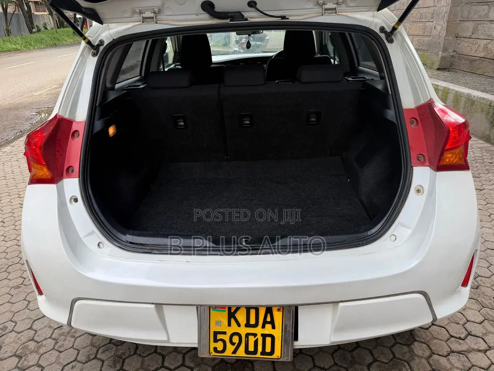 Toyota Auris 2014 White
