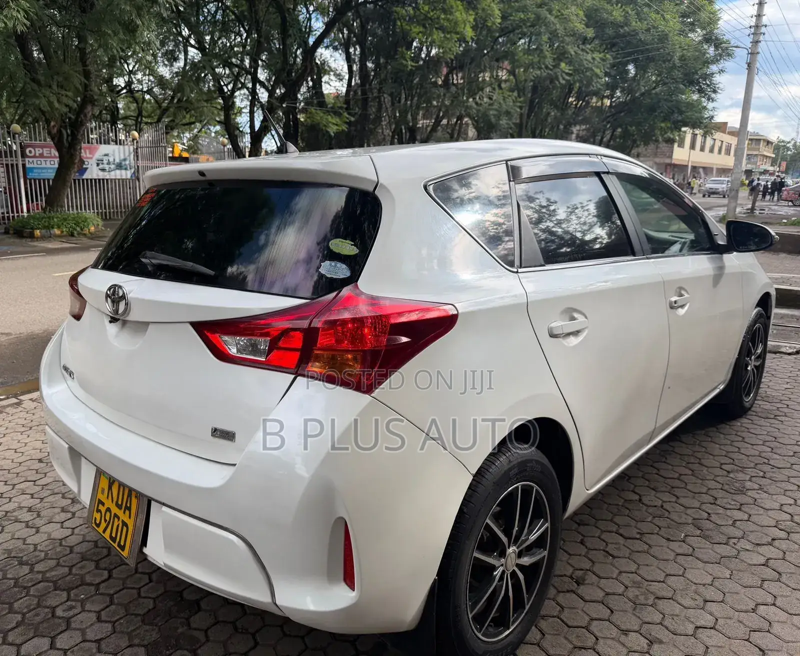 Toyota Auris 2014 White