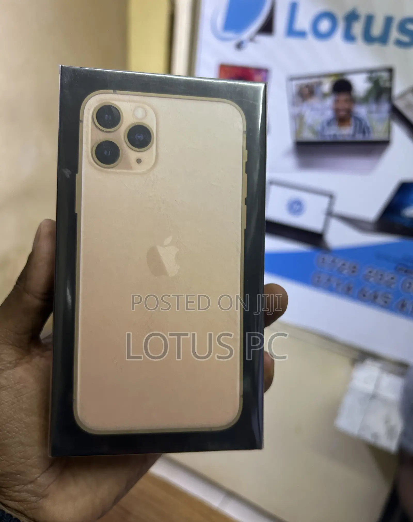 New Apple iPhone 11 Pro 256 GB Gold