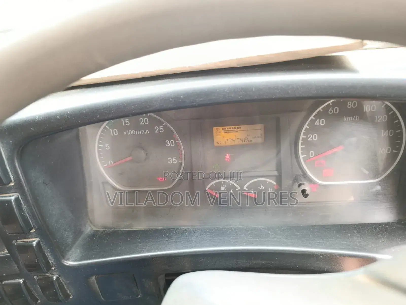 Isuzu D-MAX 2002 Beige