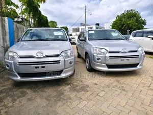 Toyota Axio 2019 Silver
