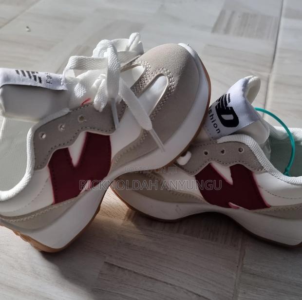Kids Sneakers - thumbnail 2