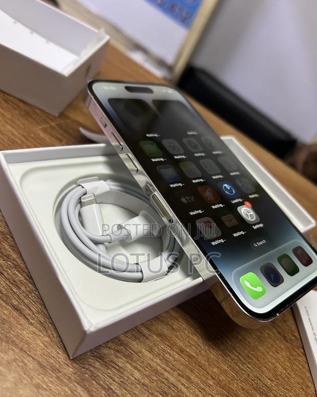 New Apple iPhone 14 Pro 256 GB Silver - thumbnail 2