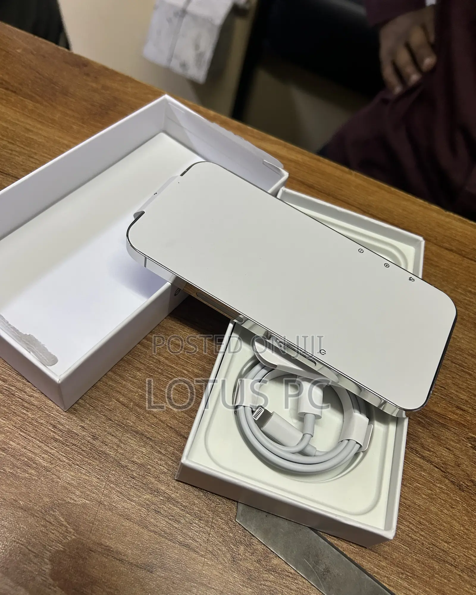New Apple iPhone 14 Pro 256 GB Silver
