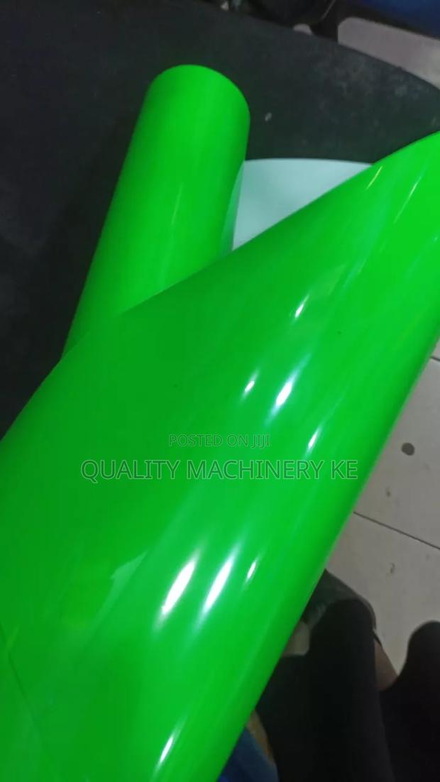 Strong Glow In The Dark Vinyl Papers Per Meter - thumbnail 2