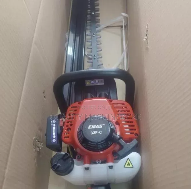 Powerful Motorized Hedge Trimmer