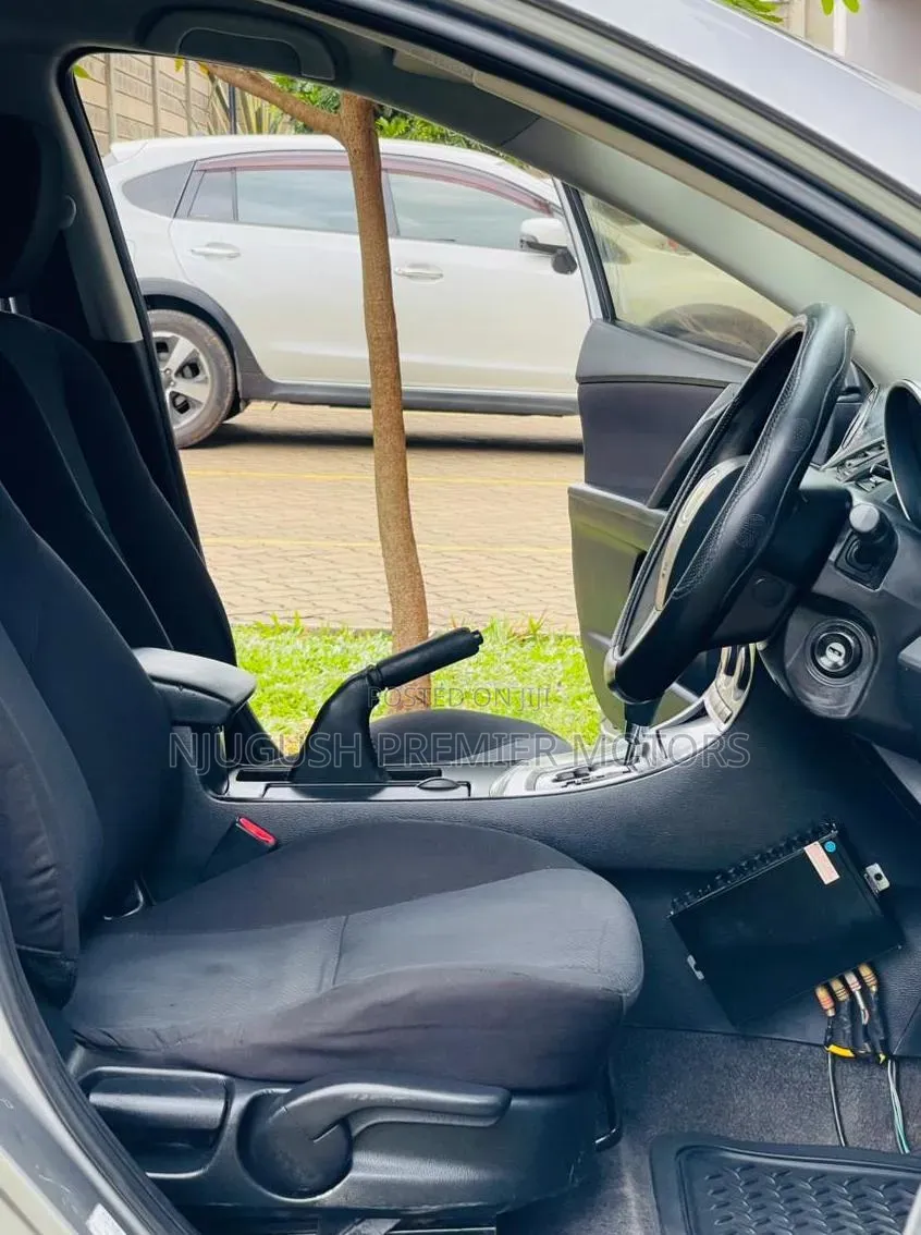 Mazda Axela 2010 Silver