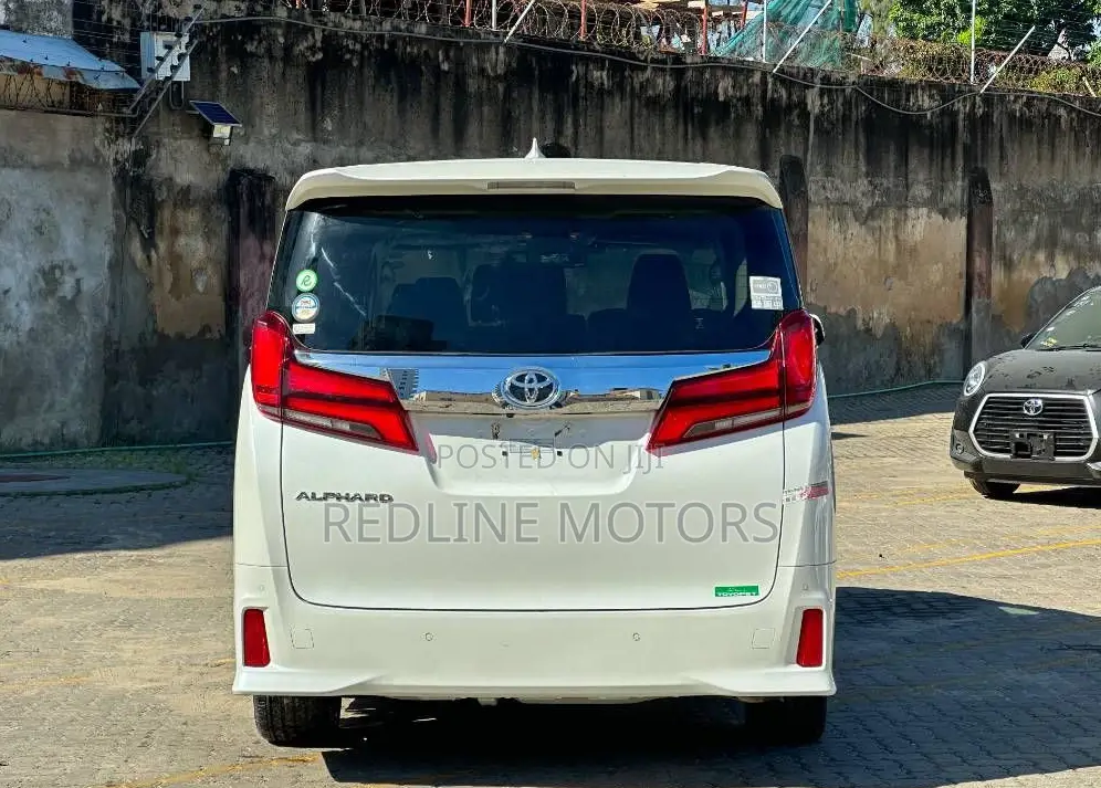 Toyota Alphard 2.5 Petrol AWD 2020 White
