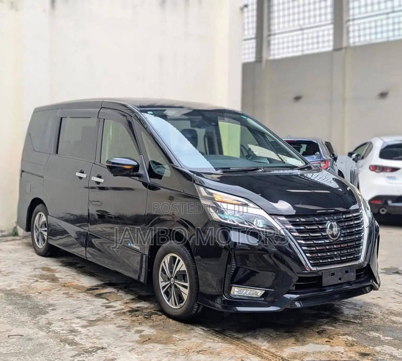Nissan Serena 2022 Black