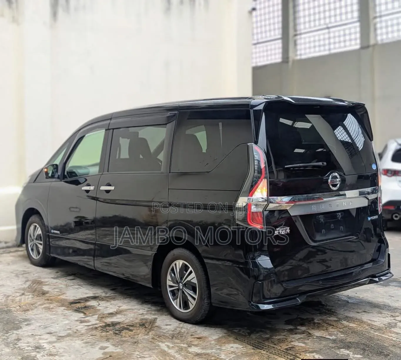 Nissan Serena 2022 Black